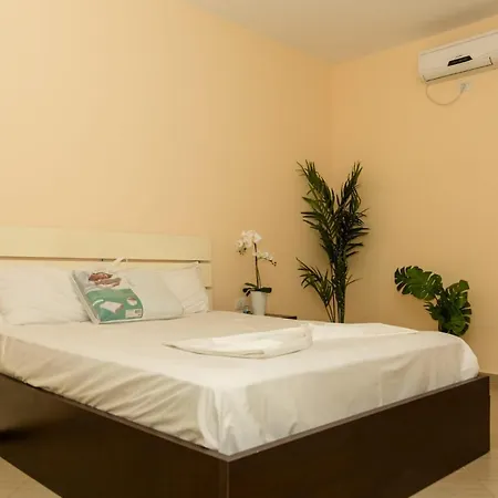 Bay Sea Front Appartement Vlorë